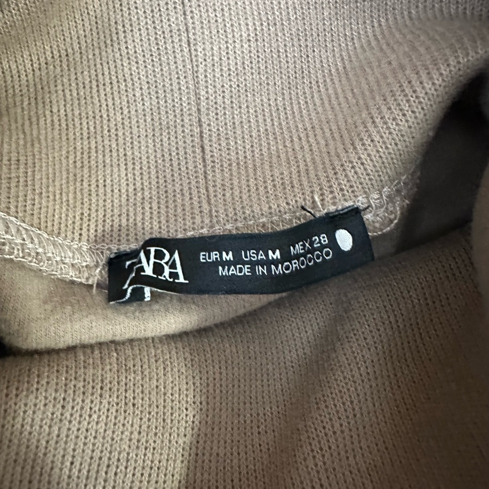 Zara Crewneck Top - Picture 4 of 4
